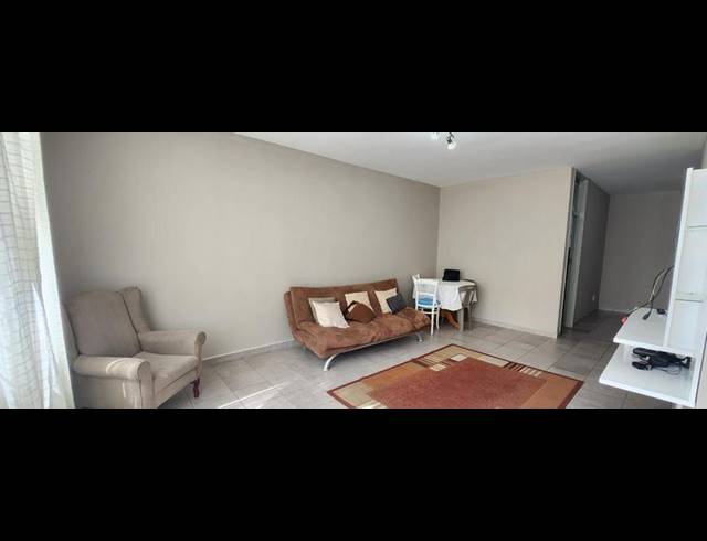 1 BEDROOM APARTMENT FOR SALE IN BEDFORD GARDENS